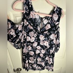 Torrid Black Cold Shoulder Floral Top with Pink and White Accents size 3X